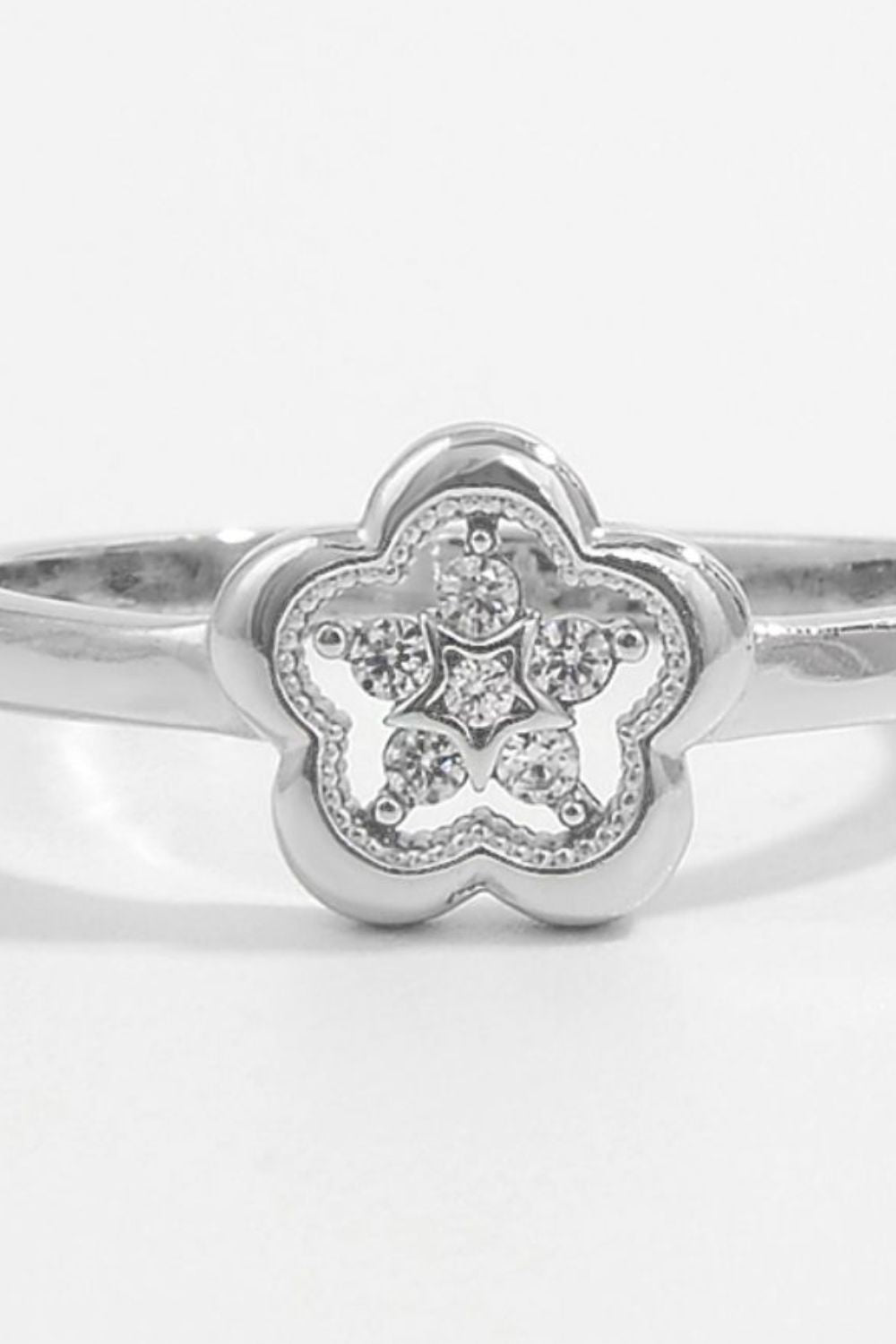 925 Sterling Silver Zircon Flower Ring - AppealingDiamond.com