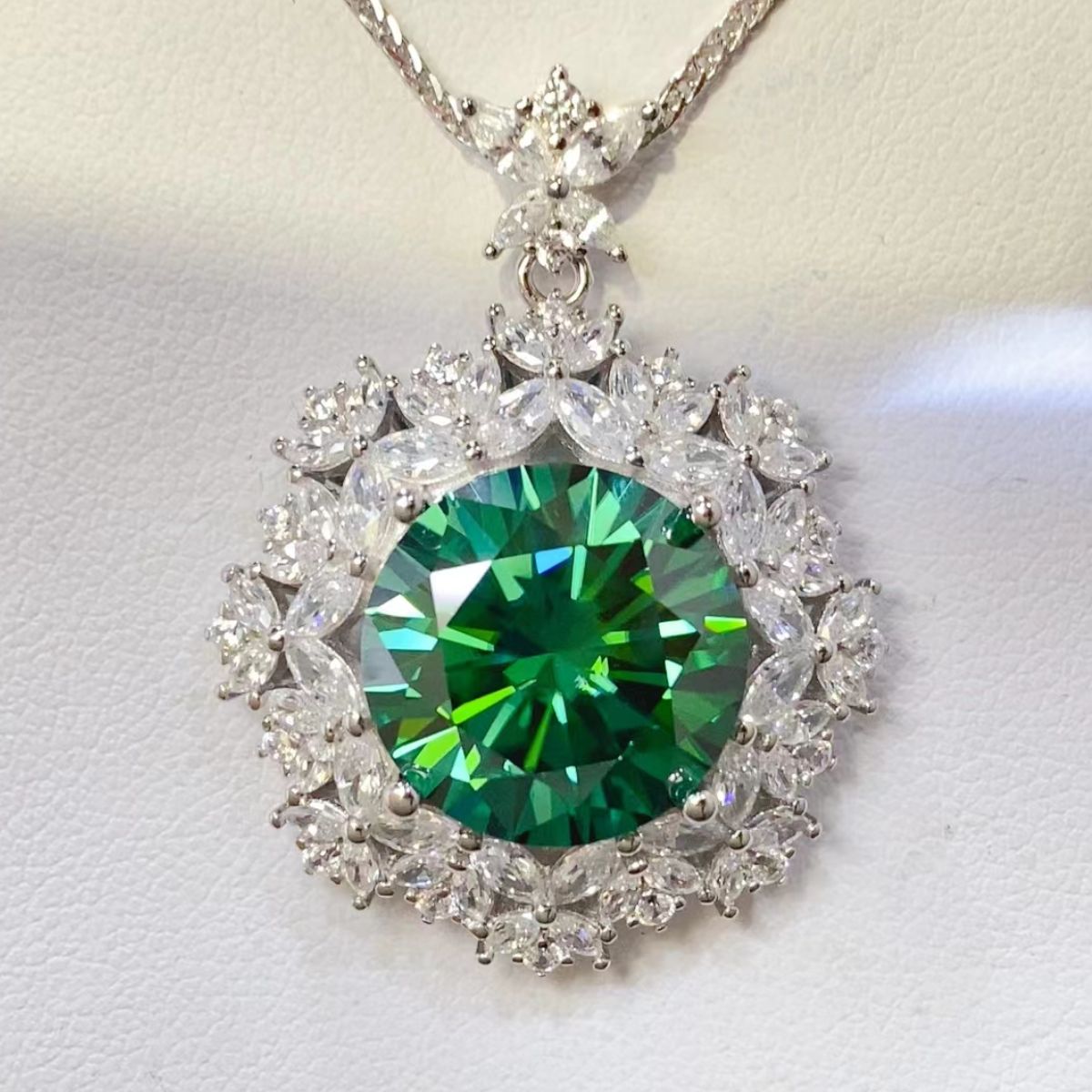 10 Carat Moissanite 925 Sterling Silver Pendant Necklace - AppealingDiamond.com