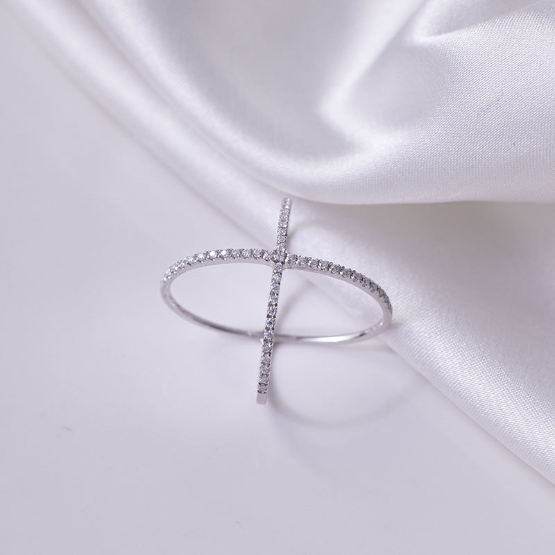 925 Sterling Silver Moissanite Crisscross Ring - AppealingDiamond.com