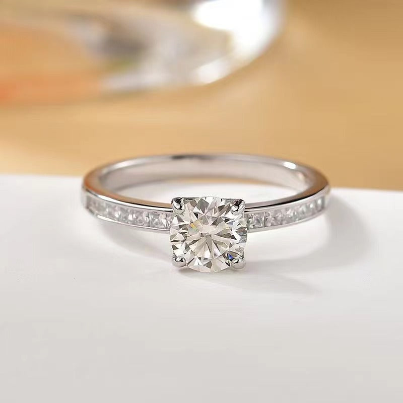 2 Carat Moissanite Zircon 925 Sterling Silver Ring - AppealingDiamond.com