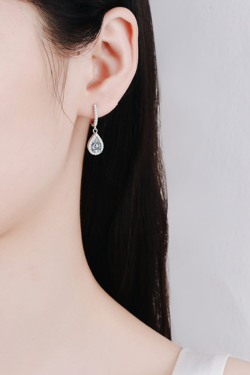 Moissanite Teardrop Earrings - AppealingDiamond.com