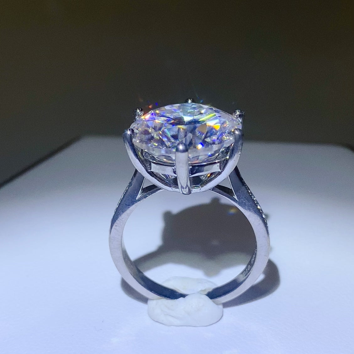 10 Carat Moissanite 925 Sterling Silver Ring - AppealingDiamond.com