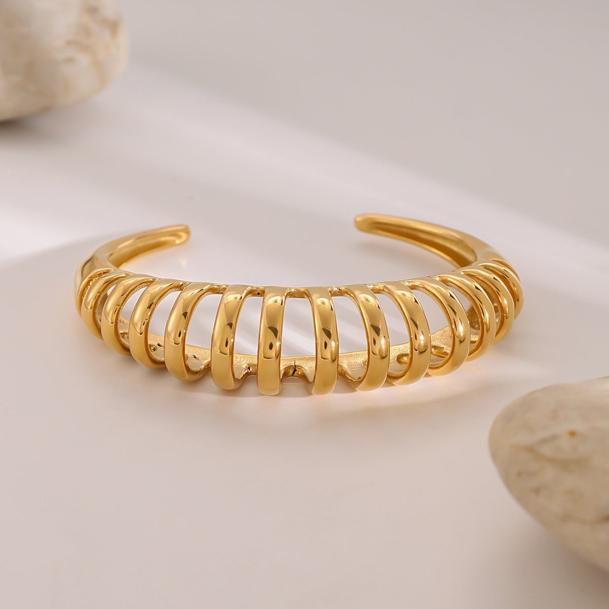 18K Gold-Plated Stainless Steel Cutout Bracelet - AppealingDiamond.com