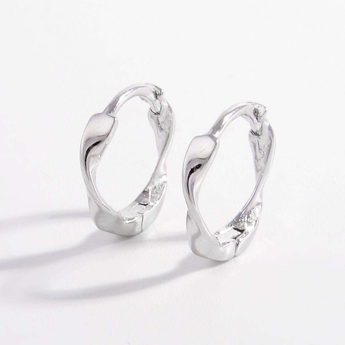 925 Sterling Silver Hoop Earrings - AppealingDiamond.com