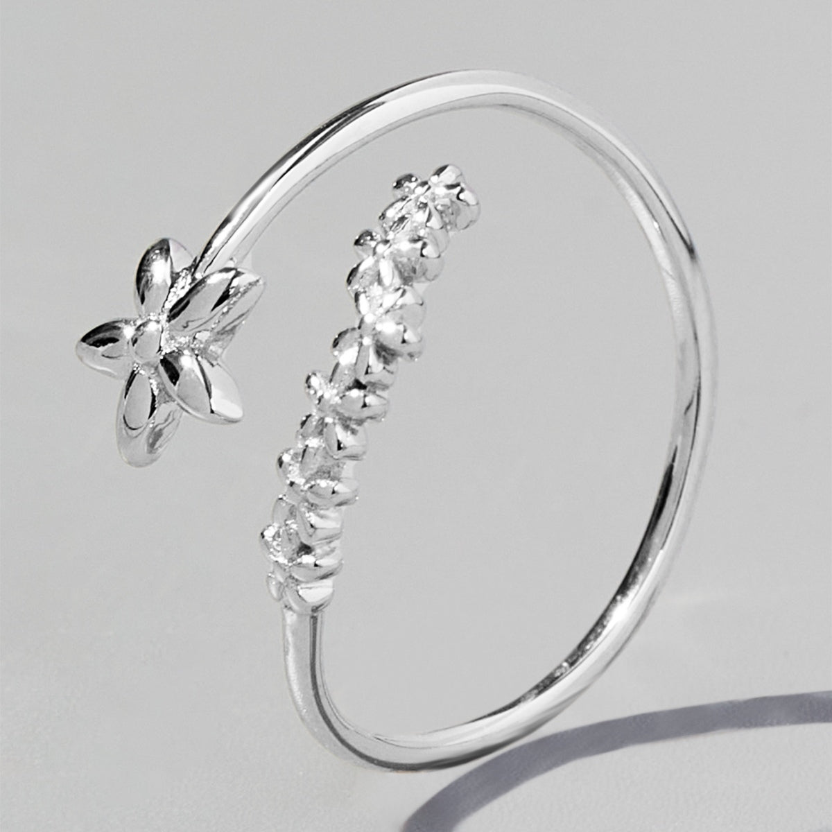 925 Sterling Silver Flower Ring - AppealingDiamond.com