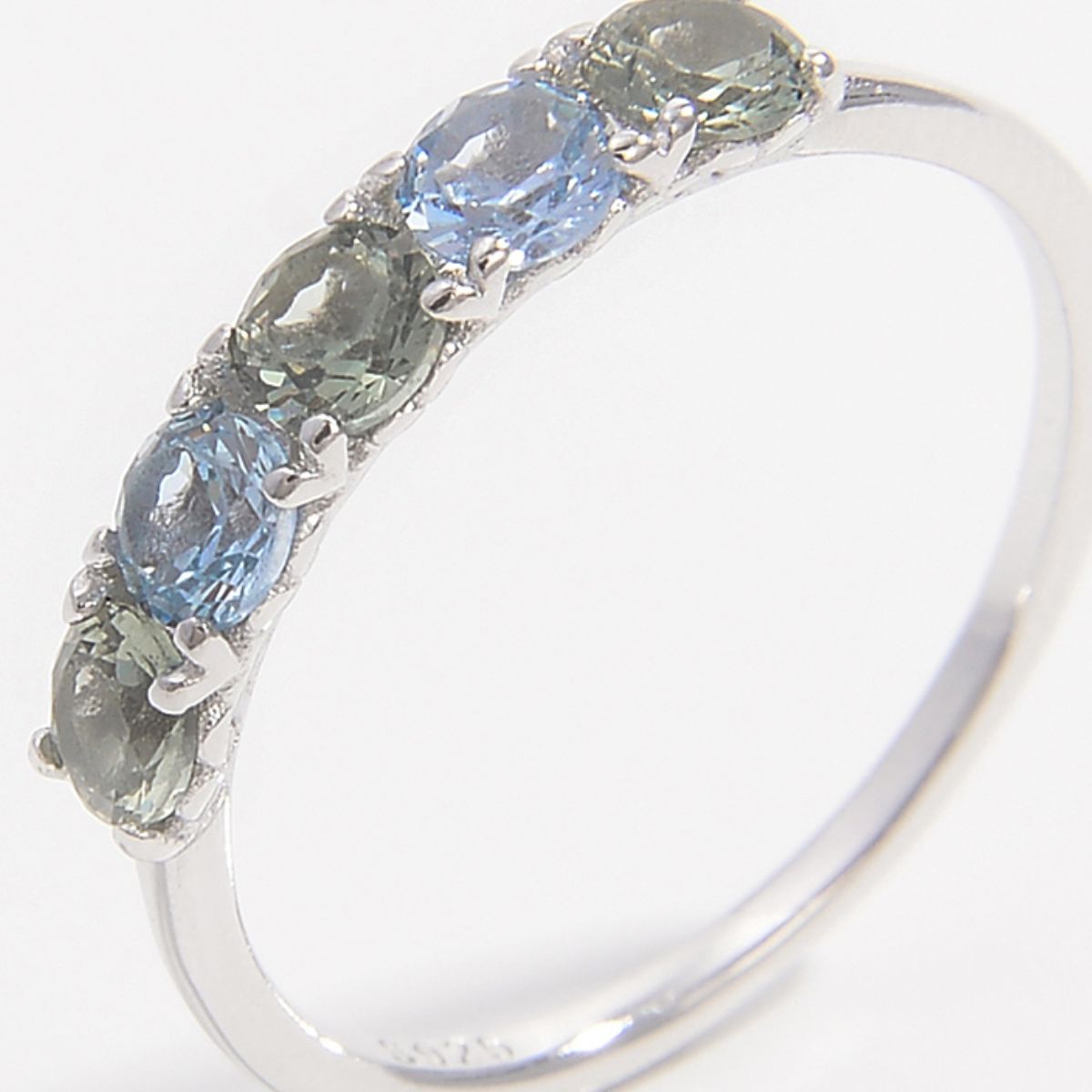 925 Sterling Silver Rhinestone Ring - AppealingDiamond.com